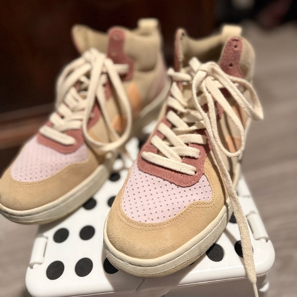 Veja V-15 Women's High-Top Sneakers in Pink, Beige & Peach - Picture 3 of 6